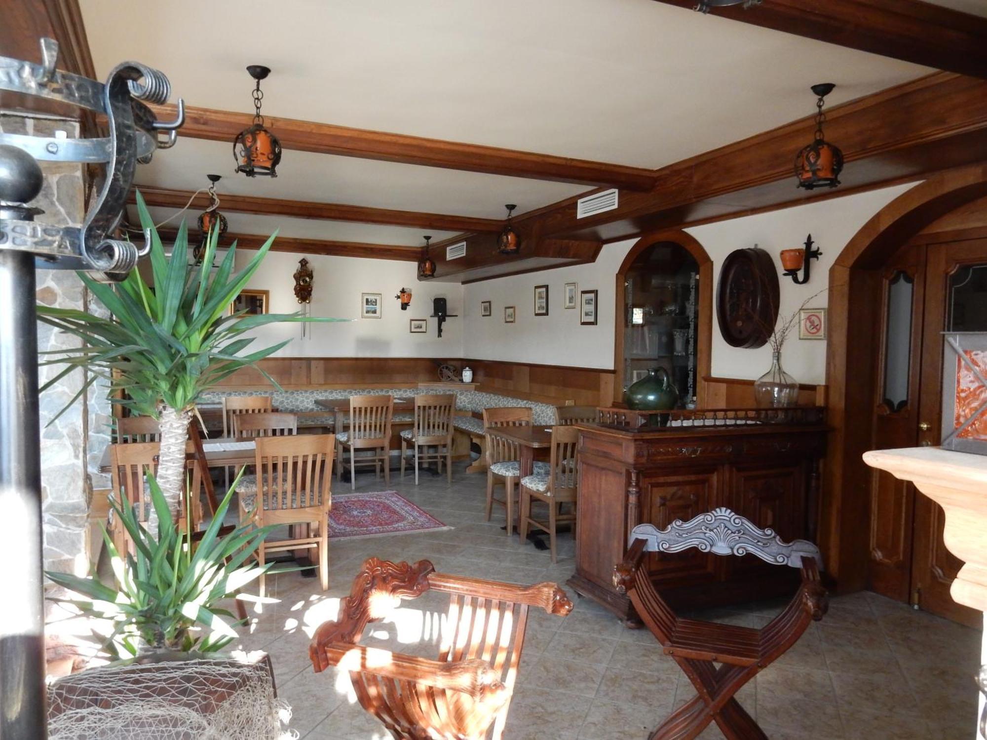 Garni Hotel Terano Marburgo Esterno foto