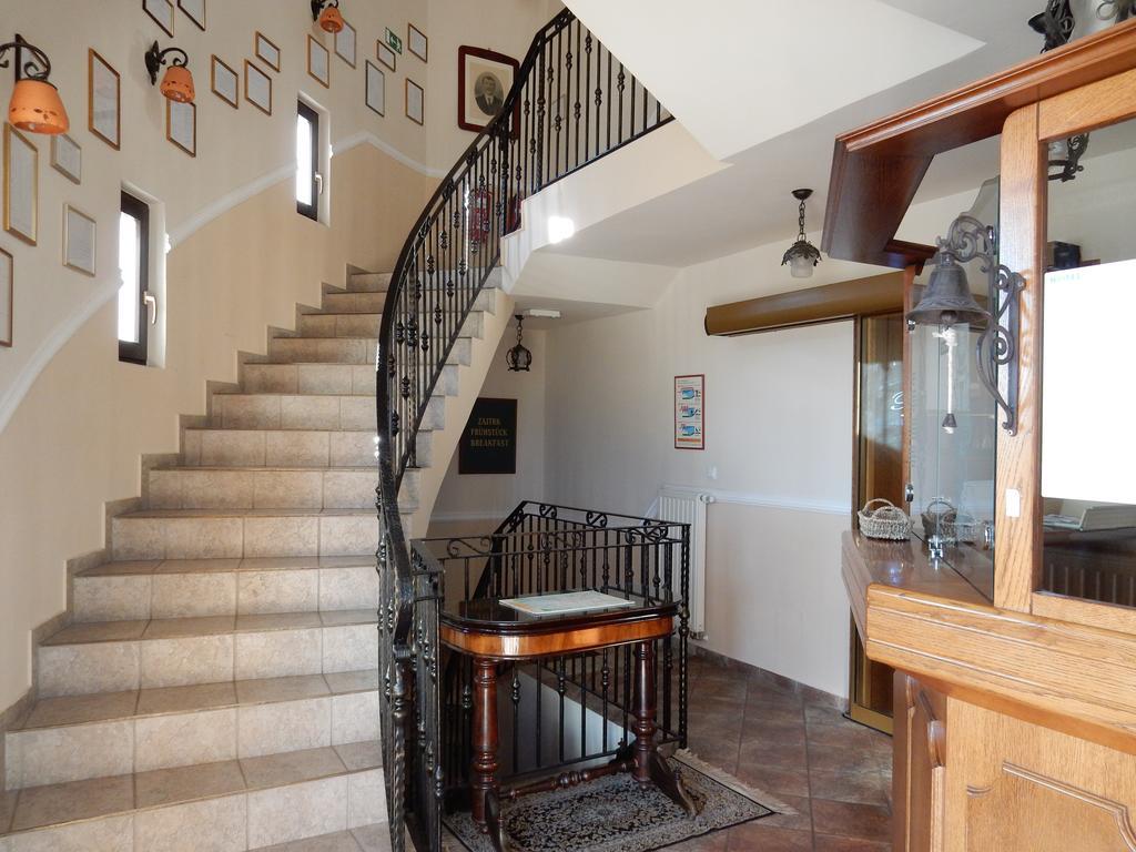 Garni Hotel Terano Marburgo Esterno foto