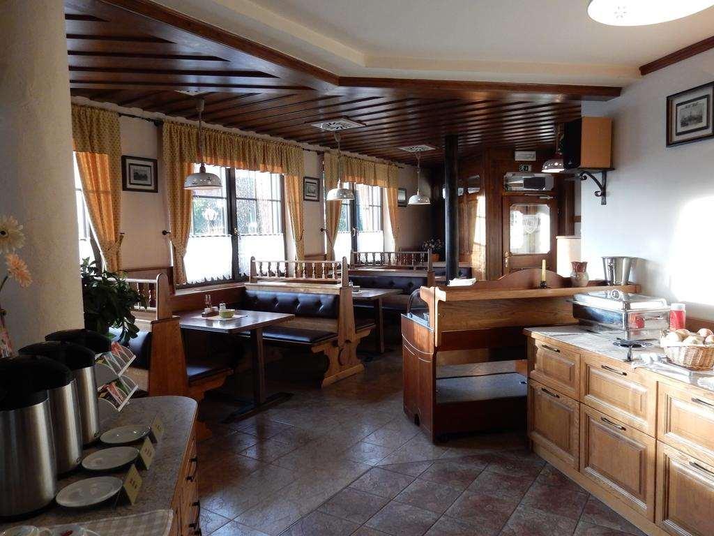 Garni Hotel Terano Marburgo Ristorante foto